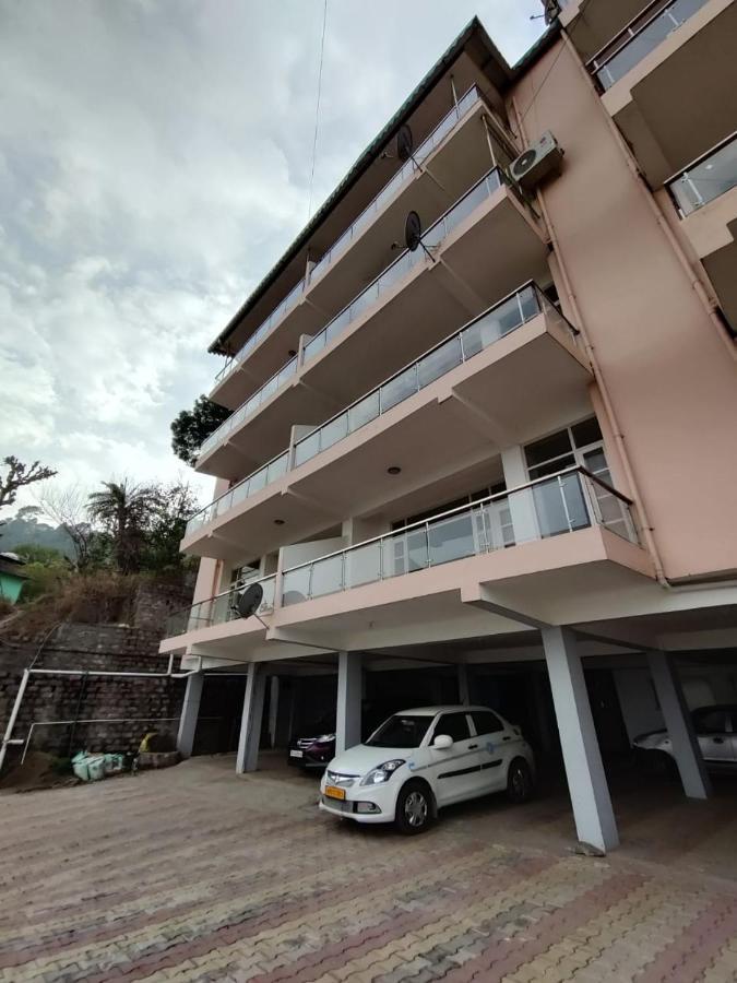Kasauli Edge Apt With Balcony ภายนอก รูปภาพ