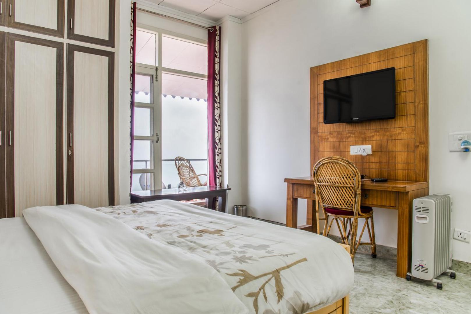 Kasauli Edge Apt With Balcony ภายนอก รูปภาพ