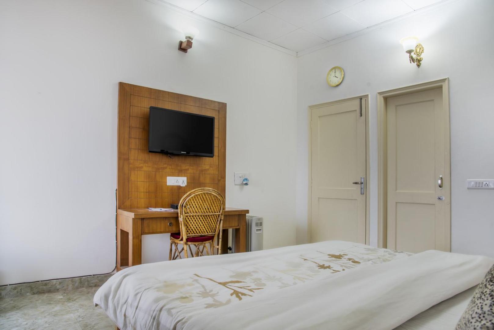 Kasauli Edge Apt With Balcony ภายนอก รูปภาพ