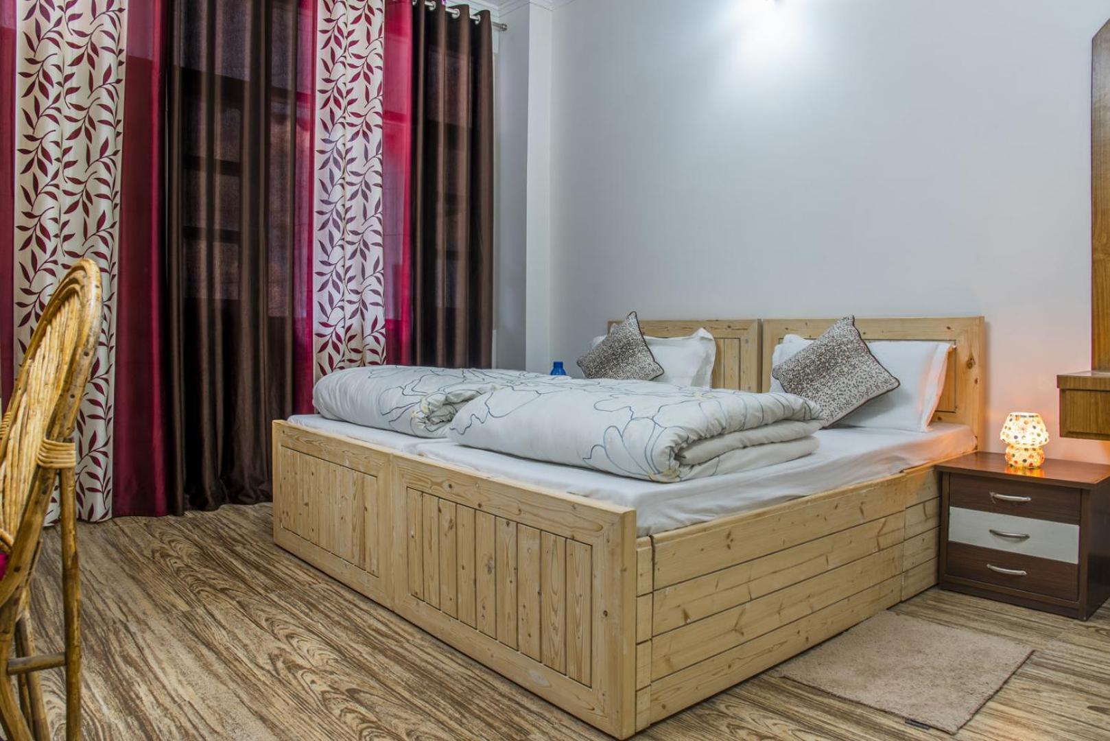Kasauli Edge Apt With Balcony ภายนอก รูปภาพ